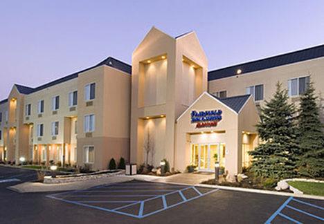 Fairfield Inn & Suites Мерилвил Екстериор снимка
