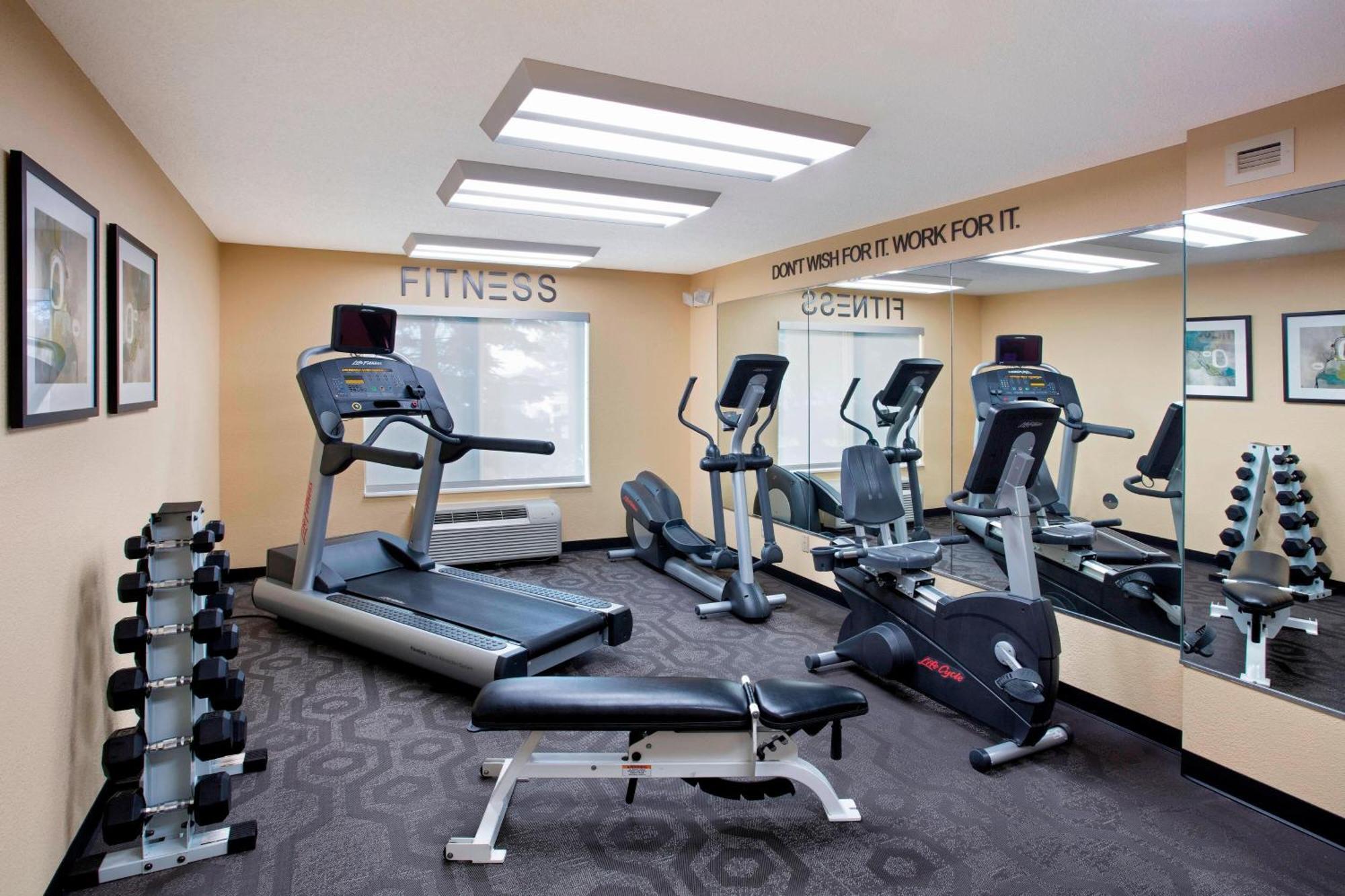 Fairfield Inn & Suites Мерилвил Екстериор снимка