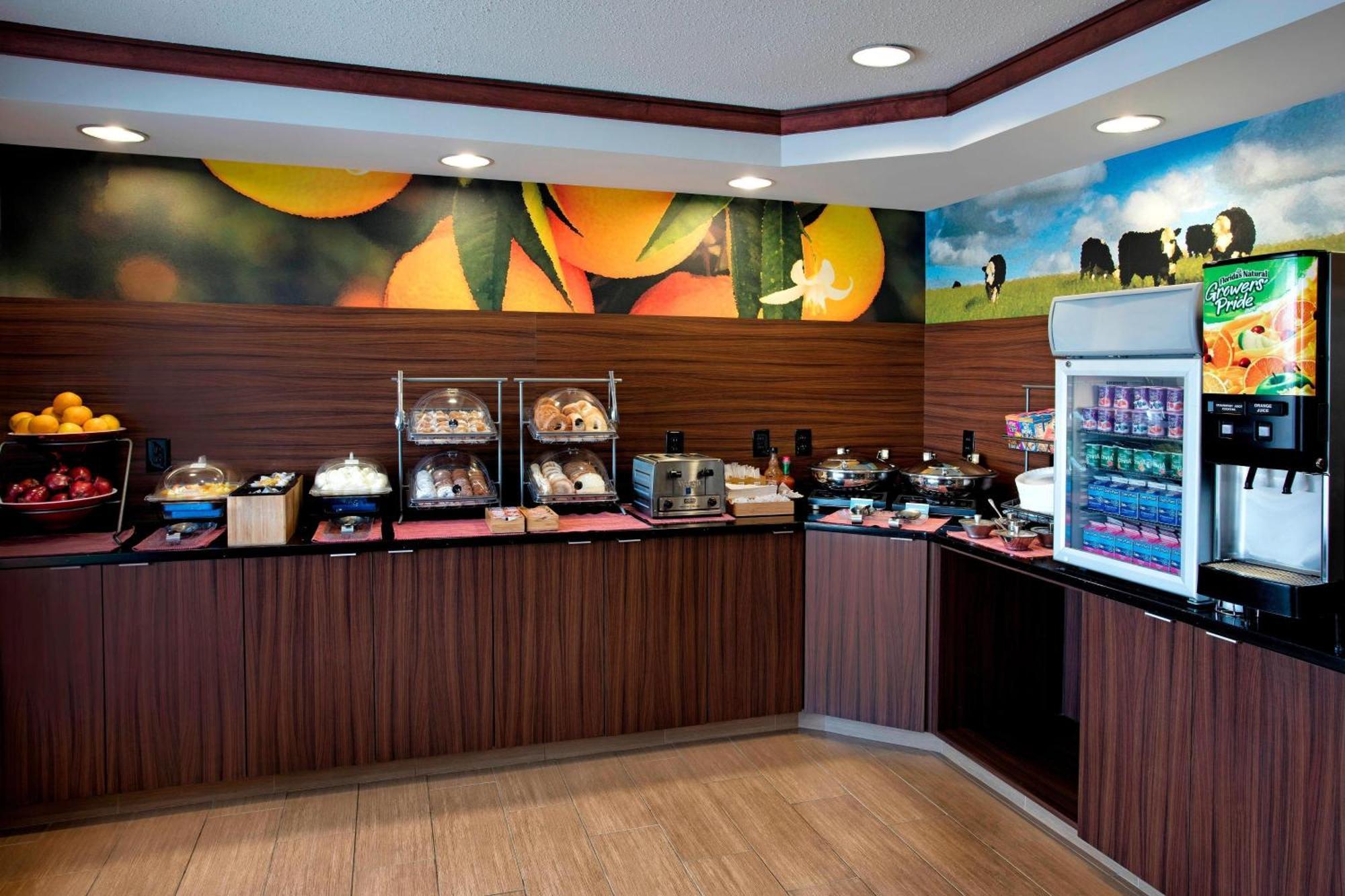 Fairfield Inn & Suites Мерилвил Екстериор снимка